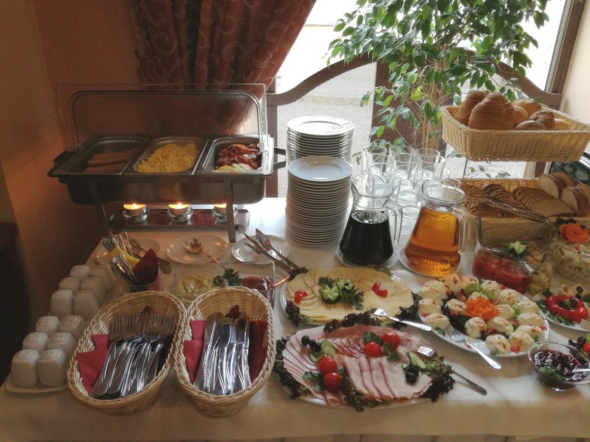 Hotel Srodmiejski Kielce Luaran gambar