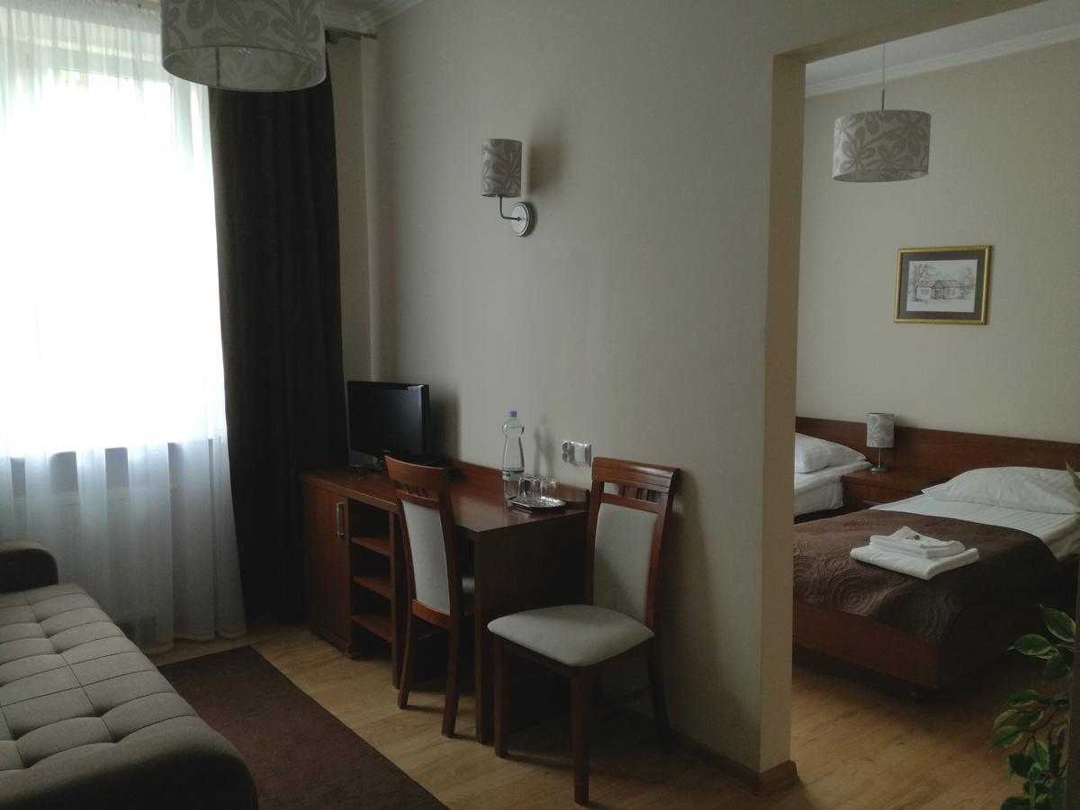 Hotel Srodmiejski Kielce Luaran gambar