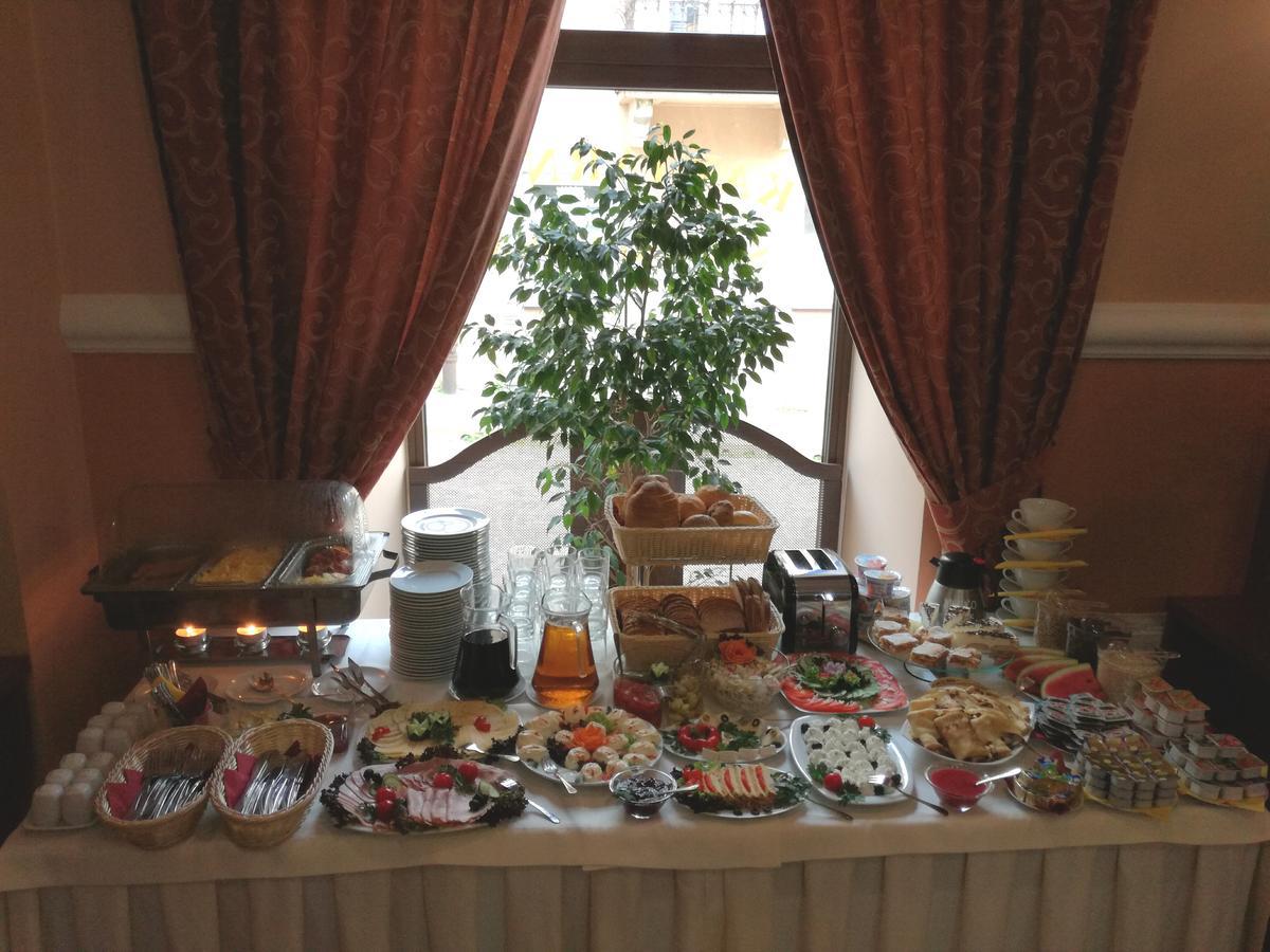Hotel Srodmiejski Kielce Luaran gambar