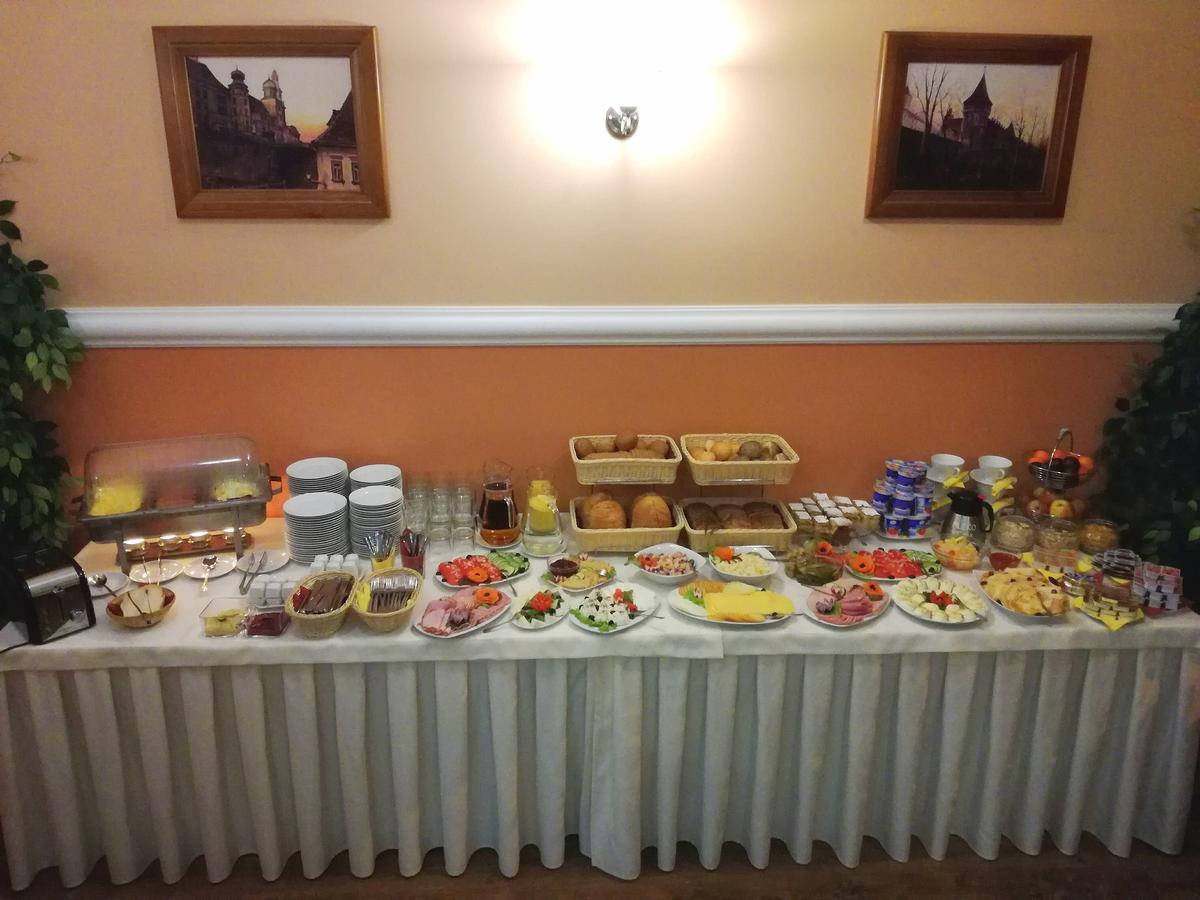 Hotel Srodmiejski Kielce Luaran gambar